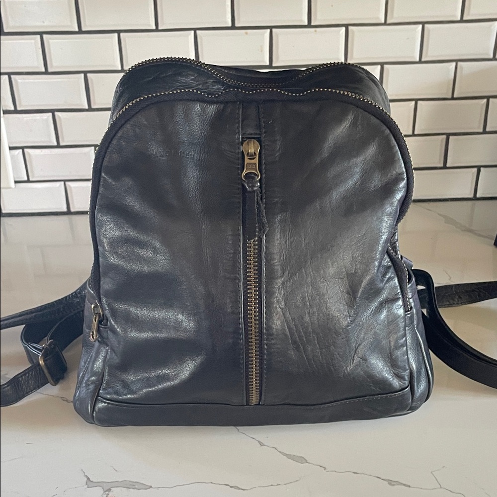 Noods Quality Black Leather Backpack from Wanderers Travel Co LIKE NEW NF